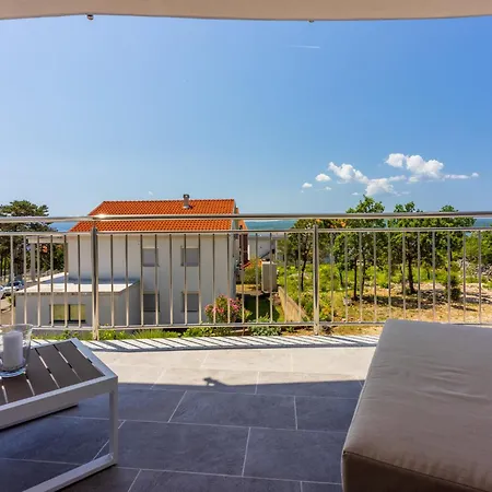 Apartments Sunshine E Crikvenica Exterior photo