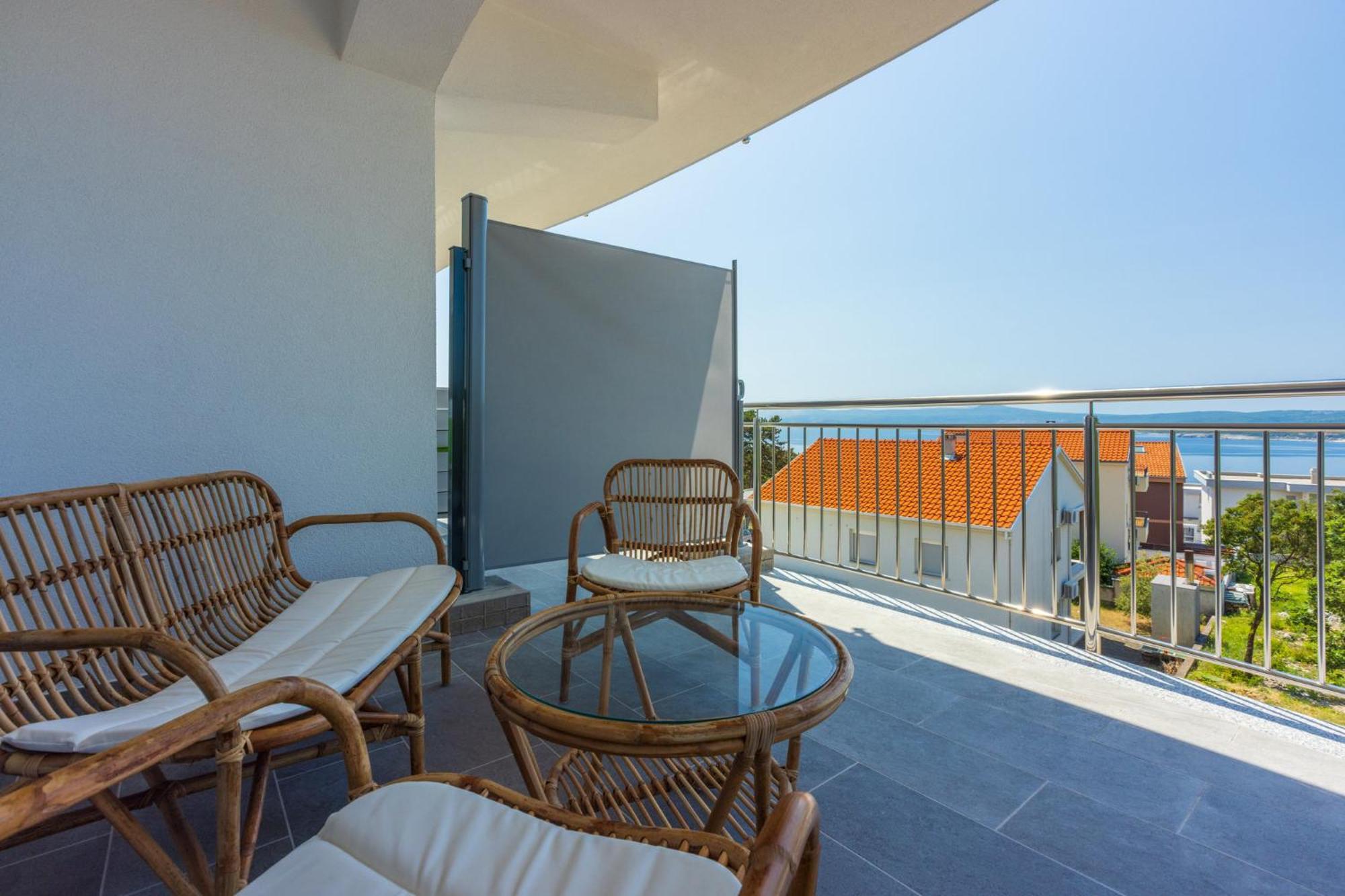 Sunshine E Apartment