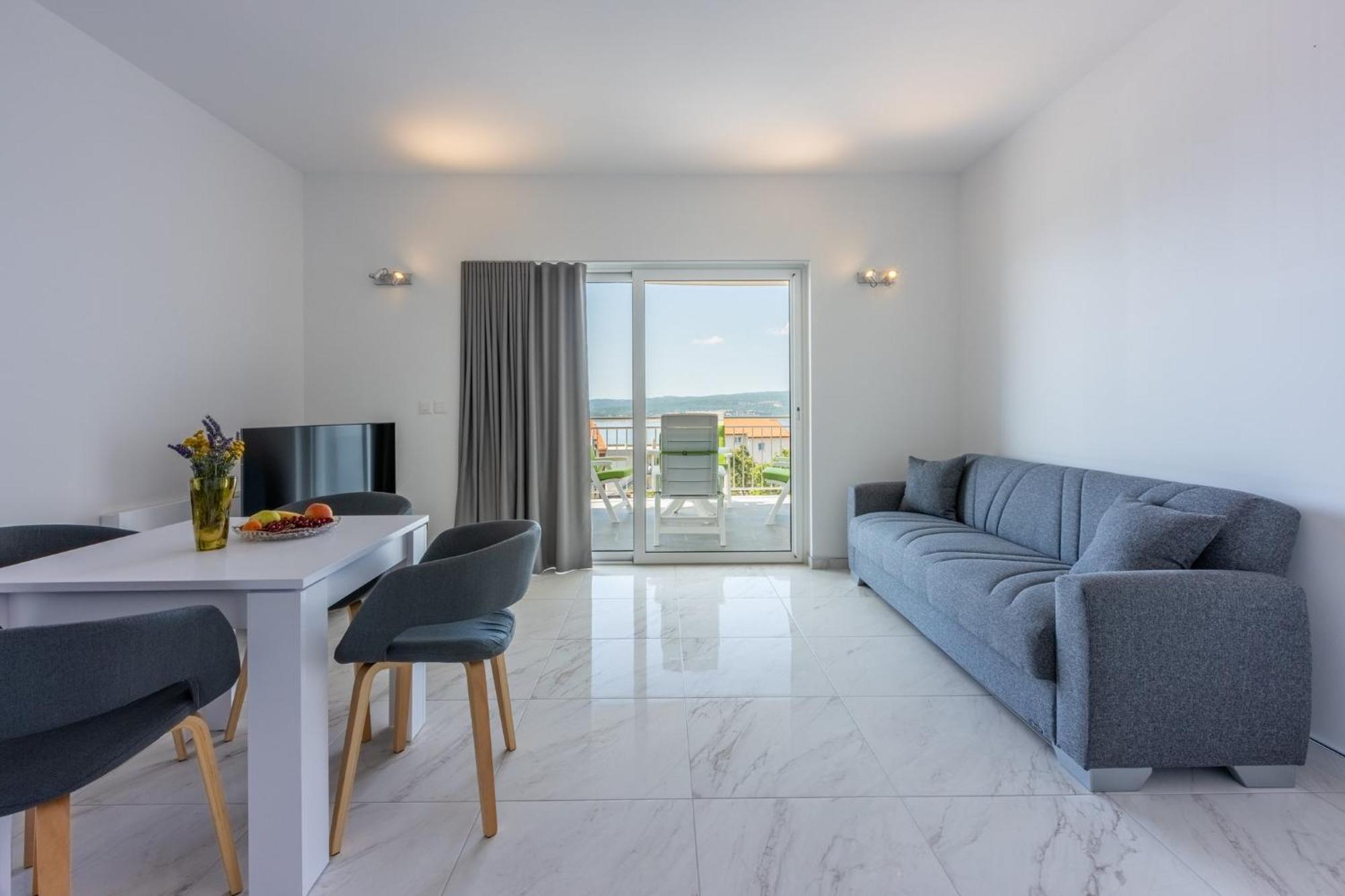 Sunshine E Apartment *