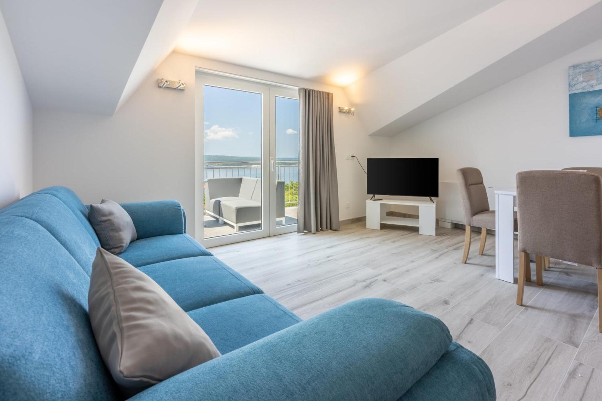 Sunshine E Apartment