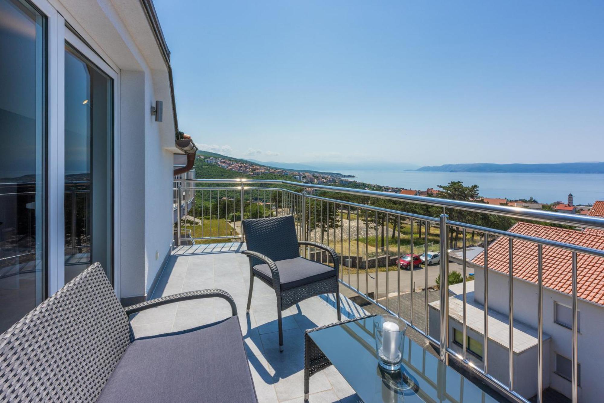 Sunshine E Apartment